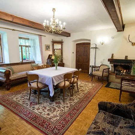 Lesniczowka Anna *